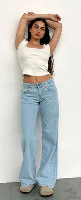Low Rise Jeans Photo 0