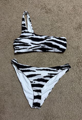Dippin' Daisy's Bikini Set Photo 0