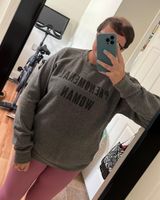 Woman Sweatshirt Photo 0