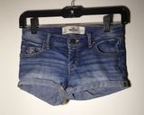 Short-Shorts Photo 0