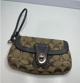 Vintage Coach Legacy Signature Canvas Turn Lock Wristlet Khaki/Black Photo 0