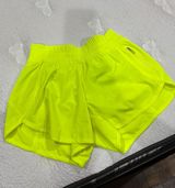 Lululemon Hotty Hot Shorts 2.5" Photo 0