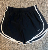 Nike Dri-Fit Shorts Women’s Photo 0