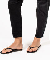 Tkees vegan Lily black flip flops Size 6 Photo 0