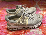On Cloud Running Shoes Photo 0
