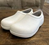 Nursing Shoes Photo 0
