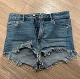 Jean Shorts Photo 0