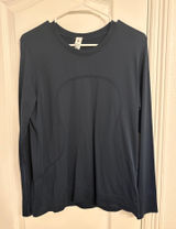 Lululemon Shirt Long Sleeve Photo 0