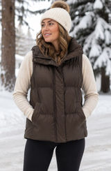 Gap Women’s Quilted Down Filled Puffer Vest in Dark Brown Size Small Photo 0