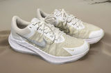 Nike Zoom Winflo 8 CW3421-104 Women's White Metallic Silver Running Shoes Size 8 Photo 0