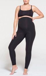 Fits Everybody Maternity Leggings Photo 0