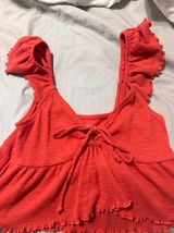 Crop Top Photo 0