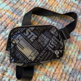 Lululemon Everywhere Belt Bag 1L Manifesto Print Black Silver Photo 0
