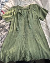Green Dress Photo 0