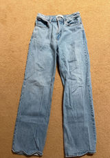 Abercrombie & Fitch The 90s Relaxed Jean Curve Love in Light Blue Wash Photo 0