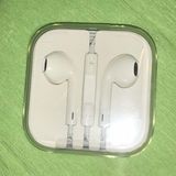 Apple earbuds NIB Photo 0