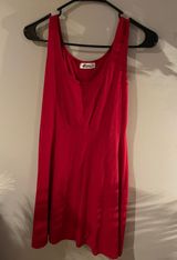 red dress Photo 0