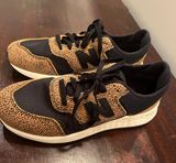 Leopard Sneakers Photo 0