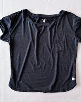 Vuori Short Sleeve Scoop Neck Pocket Tee - Classic Style - L - Heather Charcoal Photo 0
