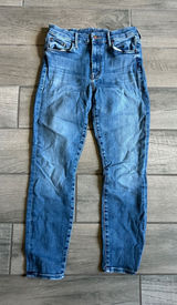 MOTHER Women's the looker Crop Jeans - Medium Blue Wash Photo 0