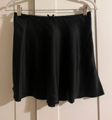 black mini skirt Photo 0