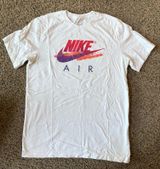 Nike T-Shirt Photo 0
