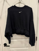 Nike Cropped Crewneck Sweatshirt Black Photo 0