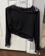 black assymetrical top w lace details Photo 0
