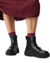 Sorel Women's Caribou X Platform Chelsea Boots in size 9. Photo 0