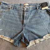 Abercrombie & Fitch Curve Love Mom Shorts 36 High Rise Distressed NWT 4” Denim Photo 0