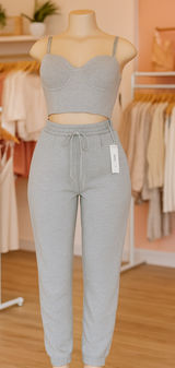 Grey 2-piece sweatpants and bra set Photo 0