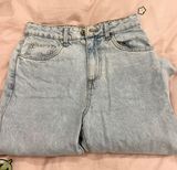 Cotton On straight leg ripped light mom jeans <3 💎 Photo 0