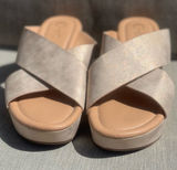 Women’s Cato C. Comfort Metallic Gold Silver Shimmer Comfort Wedge Sandals Sz 8 Photo 0
