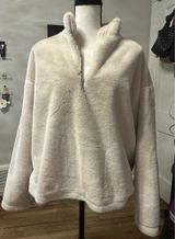 Target Cream sweater Photo 0