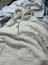 White and gold Lululemon cube size xl/xxl . Never worn and with tags! Photo 0