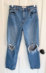 Abercrombie Ultra High Rise Ankle Straight Distressed‎ Jeans 29/8R Light Wash Photo 0