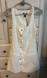 White dress  Photo 0