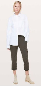 Lululemon On The Fly Crop Pants in Dark Olive size 6 Photo 0