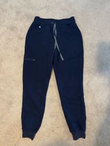 FIGS Jogger Pants Photo 0