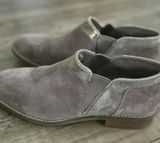 Clarks Collection Ultimate Comfort Taupe Suede Slip On Loafers Women Size 9.5 Photo 0