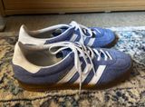 Never worn blue fusion adidas gazelles Photo 0