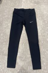 Nike Dri-Fit Tight Fit Leggings Photo 0