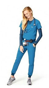 Figs Women’s Blue Alps Catarina One Pocket Scrub Top & Zamora‎ Joggers Medium Photo 0