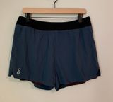 ON Cloud Running Shorts Size Large Photo 0