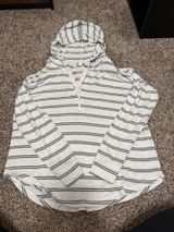 Market and spruce lightweight sweater Photo 0