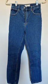 Abercrombie 90s Slim Straight Ultra High-Rise Photo 0