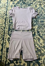 Aritzia TNA light lavender butter set Photo 0