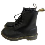 Dr. Martens 1460 W Black Smooth Leather 8-Eye Lace Up Combat Boots Womens 7 Photo 0