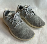 allbirds wool runners sneakers W9 in gray Photo 0