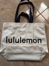 Lululemon tote bag new tag Photo 0